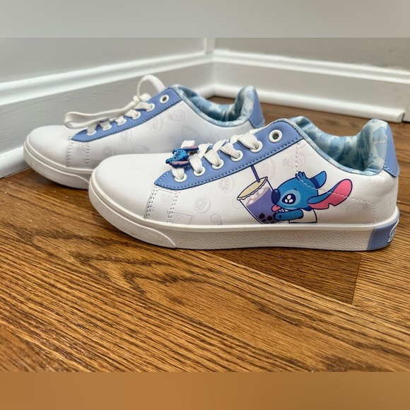 Disney‎ Stitch Bubble Tea Sneakers White Blue Cartoon Character Shoes, size 7 - Picture 1 of 11